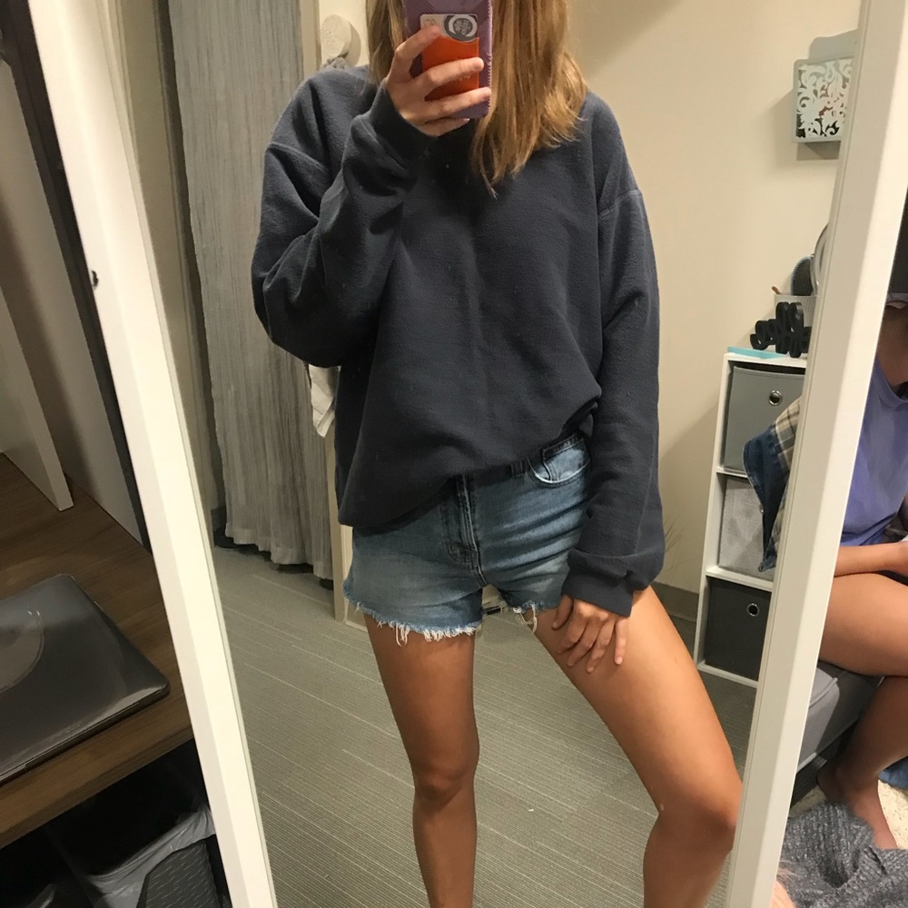 navy sweatshirt